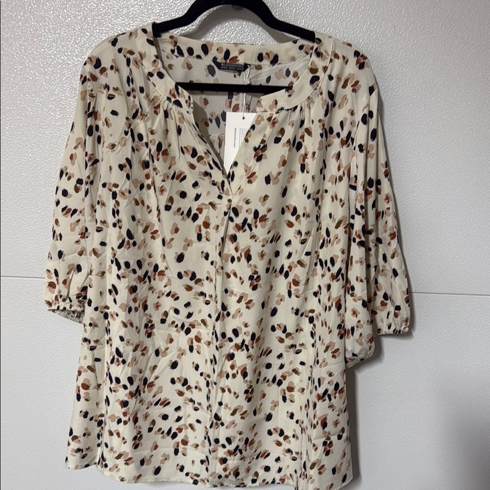 BloomChic Cream Buttoned Bib Collar Blouse